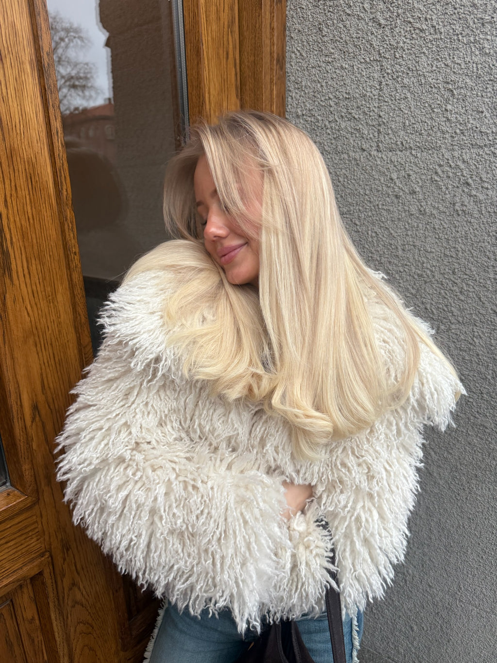 Silky Straight Blond Clip-ins